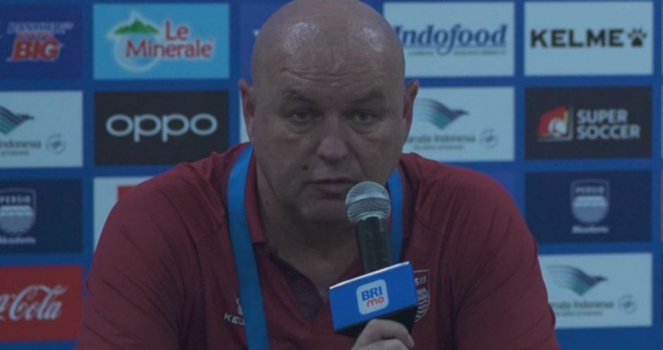 Bojan Hodak Evaluasi, Beberapa Pemain Persib Bandung Terdepak.