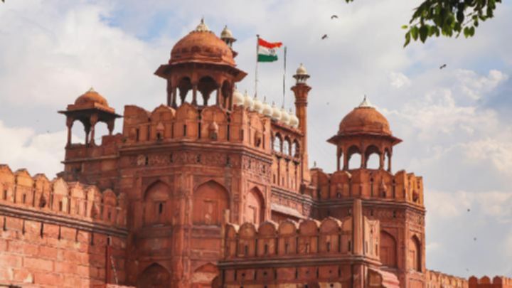 India Perketat UU Terorisme Pasca Bom Mobil Tewaskan Belasan
