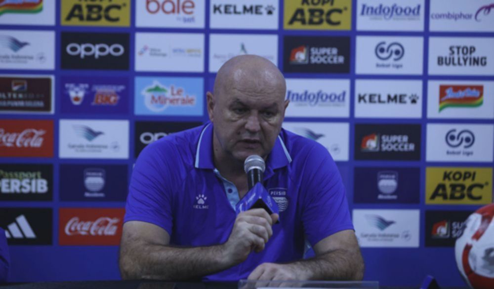 Hodak Protes Keras, Wasit Laga Persib-Persik Dinilai Mengecewakan