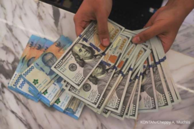 Sentimen Geopolitik Tekan Rupiah Berpotensi Menuju Level Rp 18.000