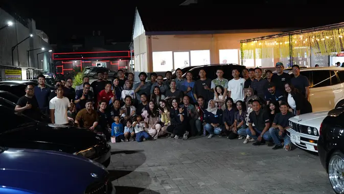 Repsol Hadirkan GXR Euro di Perayaan BMWCCI Surabaya