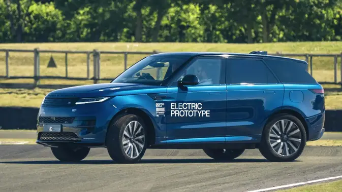 Range Rover Sport Electric Tantang Porsche dengan Bekal Serius