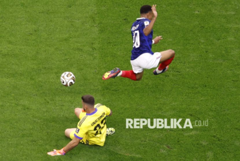 Badai Petir Landa New York, Latihan Spanyol Batal Jelang Final