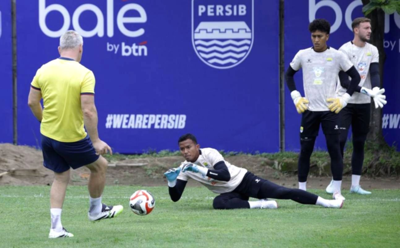Persib Bandung Waspadai Senjata Berbahaya Manila Digger di Asia