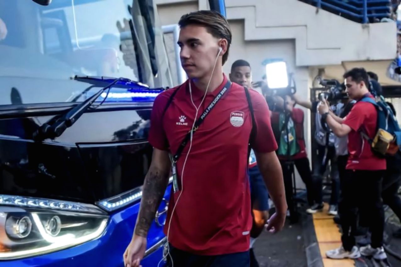 Persib Bandung Pinjamkan Dion Markx ke Persita Tangerang Musim Ini