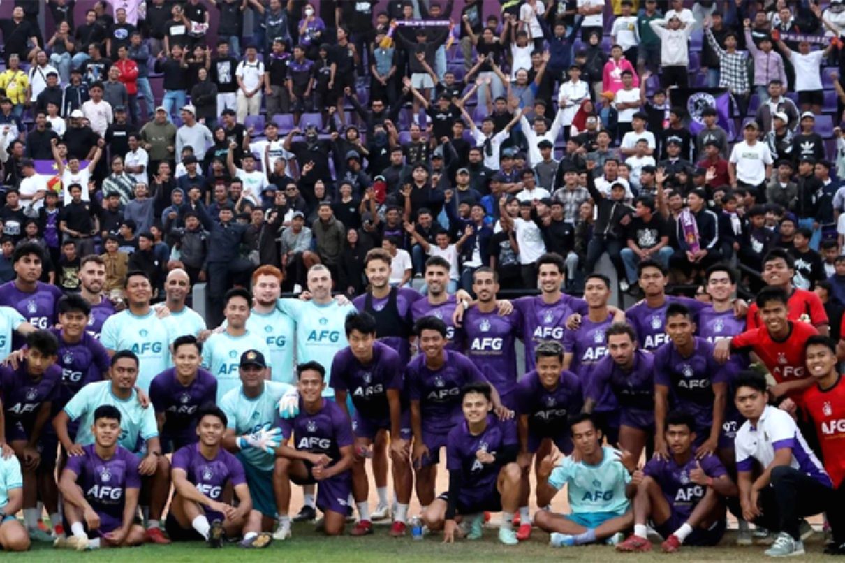 Dukungan Ribuan Persikmania Sentuh Hati Marcos Reina Jelang Lawan Arema