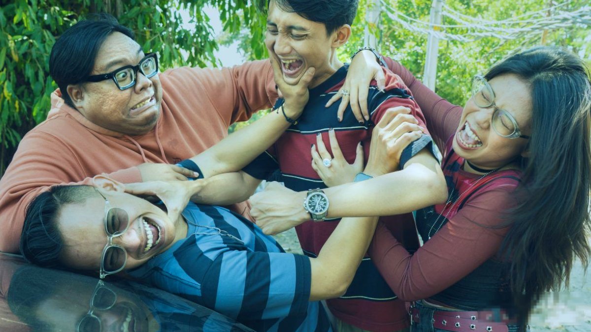 SautKat Rilis EP Perdana Meledak, Hadirkan Enam Track Penuh Energi
